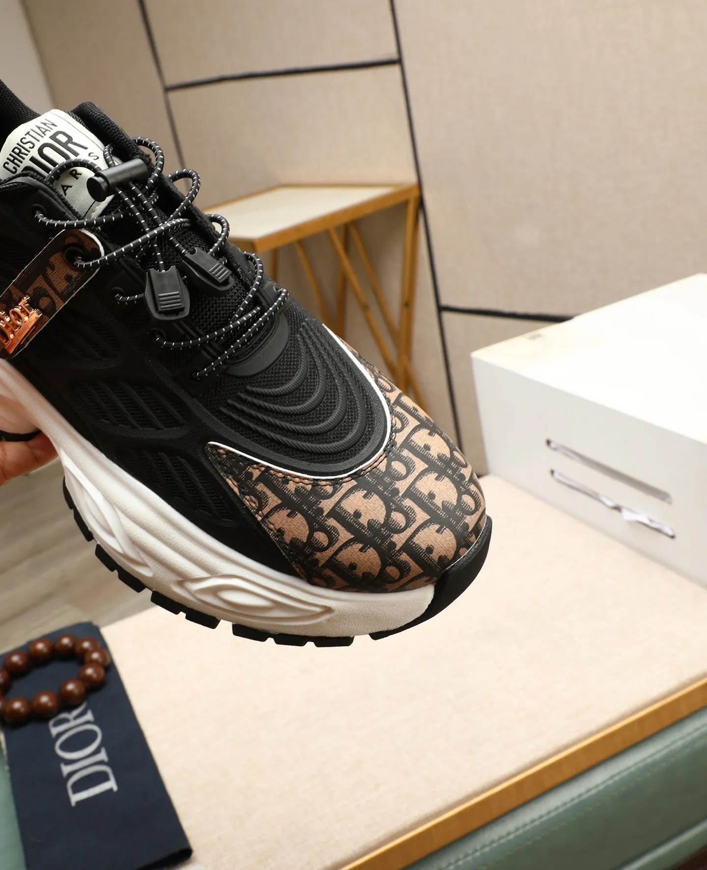 Men's men's shoes💰460 🌹🌹[Dior] 2025 latest model🙈original replica! 👟👟👟You can go to the top-notch workmanship. The upper is made of Italian 🇮🇹imported cowhide. The mesh lining is suitable for travel. The original replica outsole makes it suitable for all kinds of travel, showing low-key luxury. Let quality speak for itself. Color: Size: 38-44
